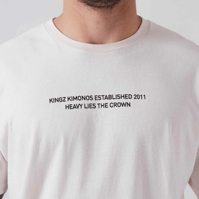 킹즈 EST.2011 티셔츠 - 네추럴